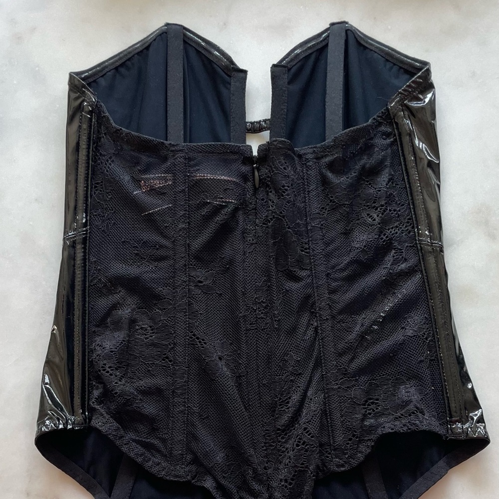 Unworn & Like New Victorias Secret Bodysuit Patent Pleather Thong Small Tried on
